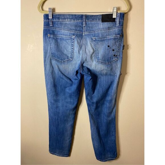 Size 8, distressed with crystal embellishment Cambio jeans Liu style short. - Picture 3 of 9